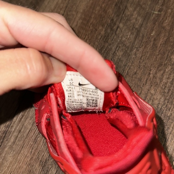 Nike Huarache Toddler Red Shoes Size 5C - Picture 4 of 5